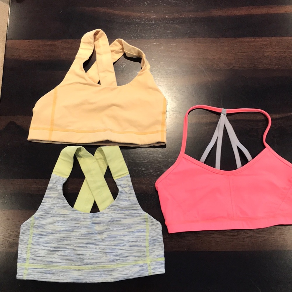 Lululemon sports bra size 6. $15/each